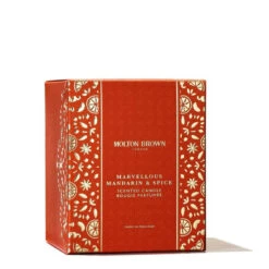 Molton Brown Marvellous Mandarin & Spice Bougie Signature 7 Molton Brown Marvellous Mandarin & Spice Bougie Signature -COMPTOIR DE L'HOMME Boutique marvellous mandarin et spice bougie signature 3544730 2 1140x1140